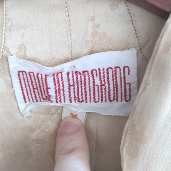 Vintage 1930s/1940s 100% silk robe gown made in Hong Kong - Picture 5 of 10